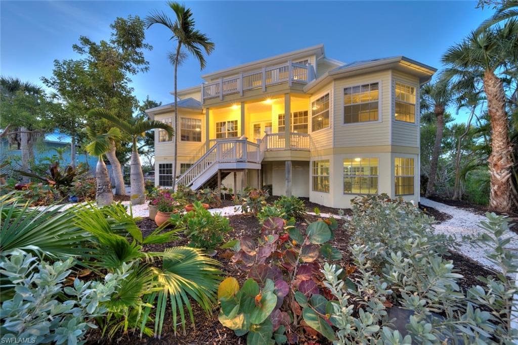 5810 Pine Tree DR, SANIBEL FL 33957-42