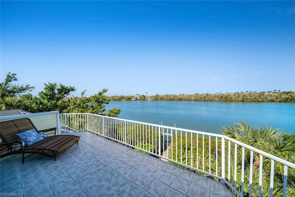 5810 Pine Tree DR, SANIBEL FL 33957-27