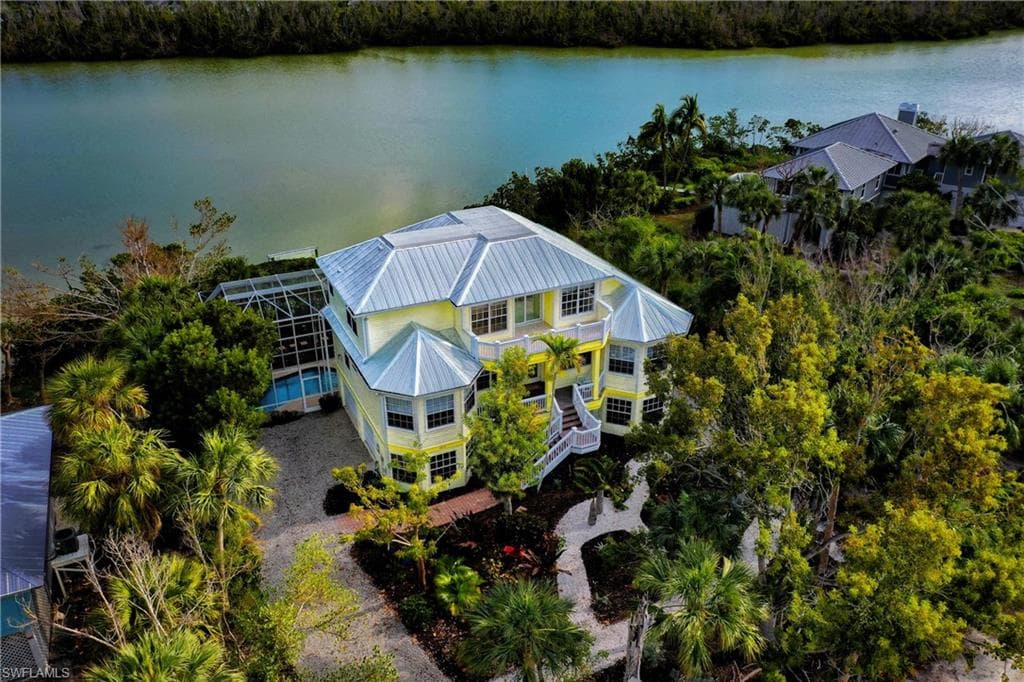5810 Pine Tree DR, SANIBEL FL 33957-3
