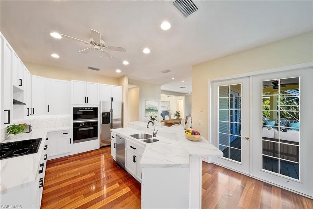 5810 Pine Tree DR, SANIBEL FL 33957-20