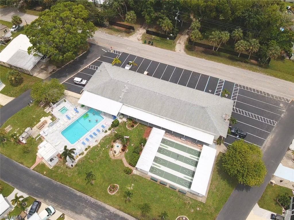 193 Carissa LN # 89, NAPLES FL 34114-27