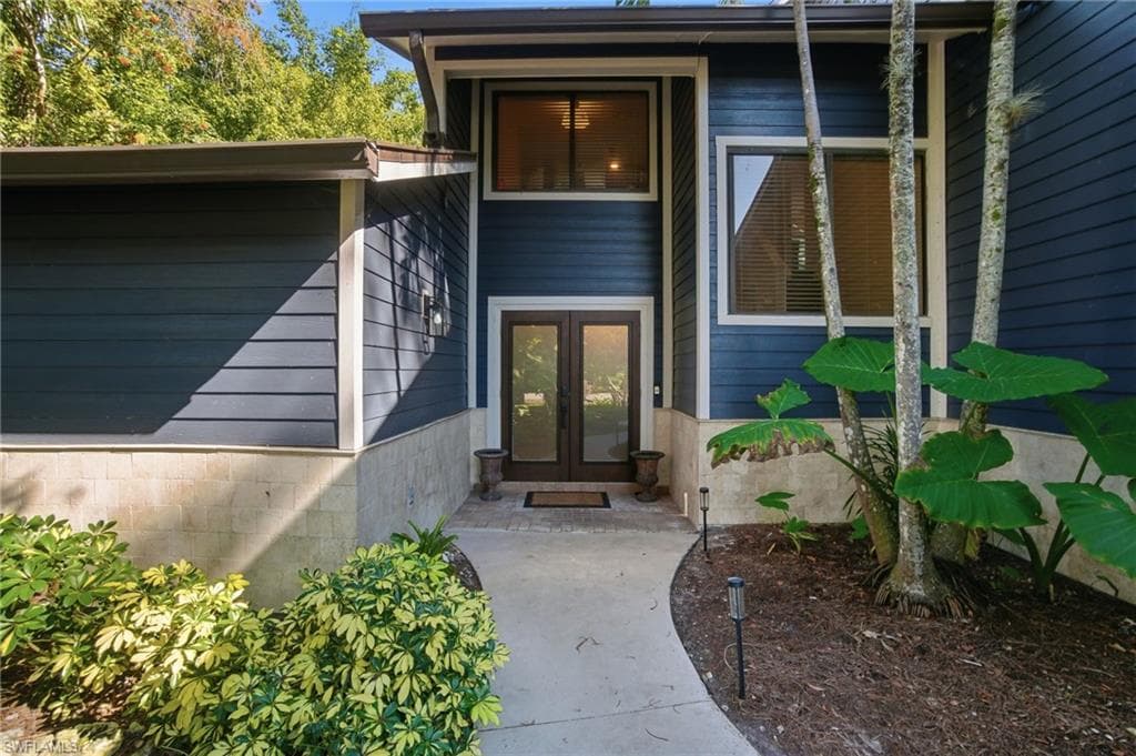 5900 Cypress Hollow WAY, NAPLES FL 34109-29