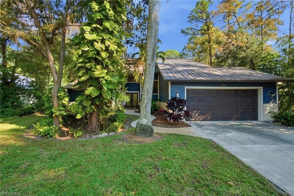 5900 Cypress Hollow WAY, NAPLES FL 34109-30