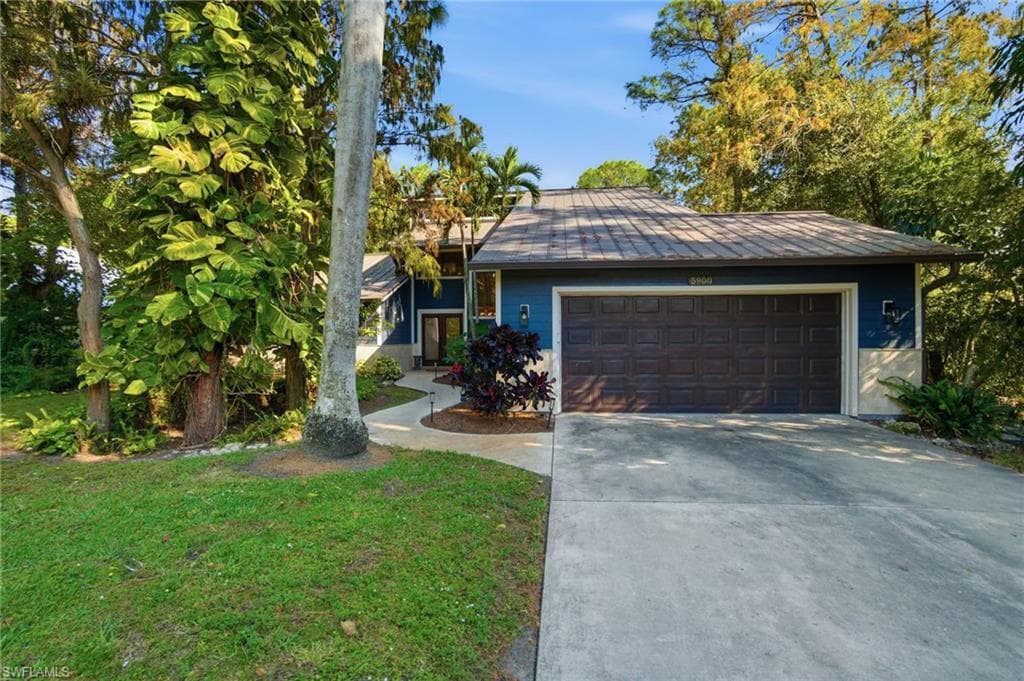 5900 Cypress Hollow WAY, NAPLES FL 34109-28