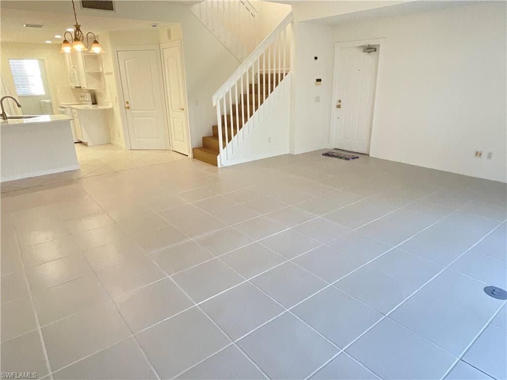 5549 Cove CIR, NAPLES FL 34119-6