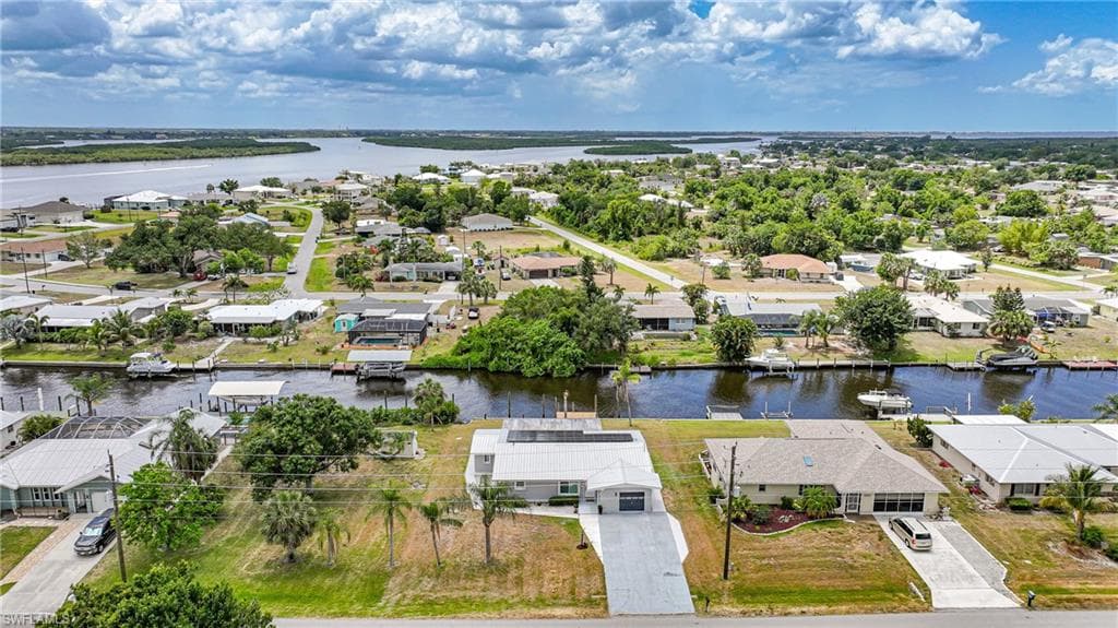 27385 Voyageur DR, PUNTA GORDA FL 33983-1