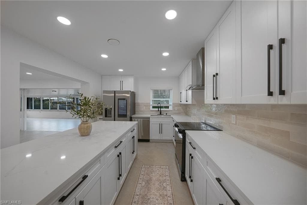 27385 Voyageur DR, PUNTA GORDA FL 33983-15