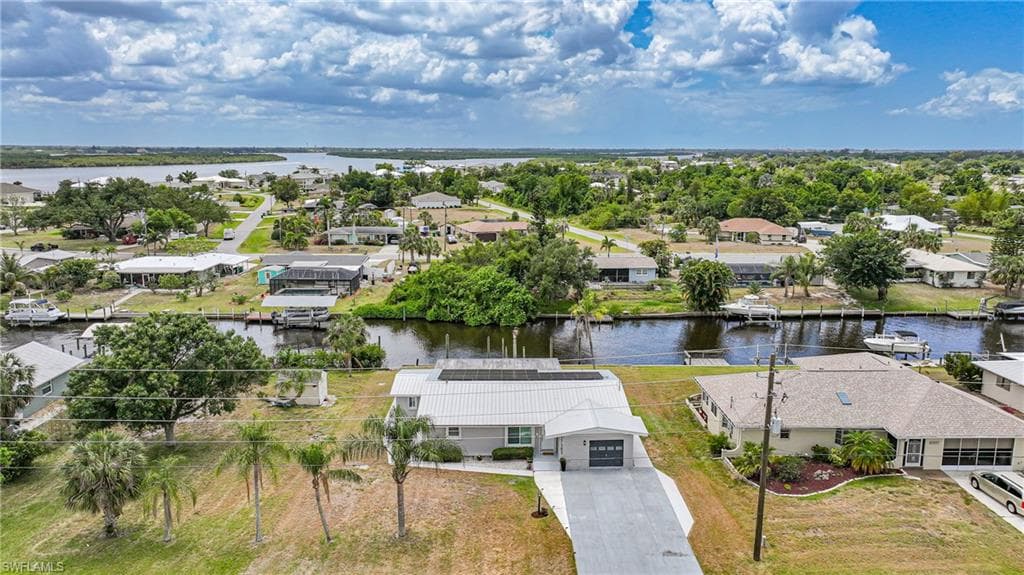 27385 Voyageur DR, PUNTA GORDA FL 33983-3
