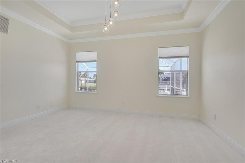 2082 E Tobago CIR, FORT MYERS FL 33905-19