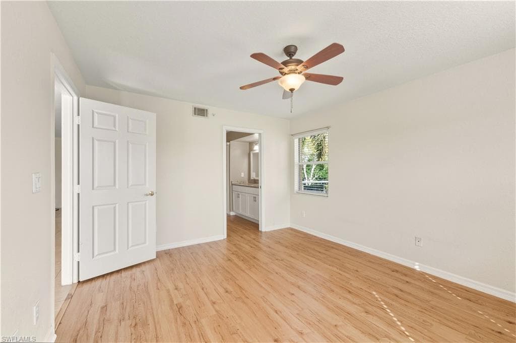 9650 Victoria LN # B208, NAPLES FL 34109-16