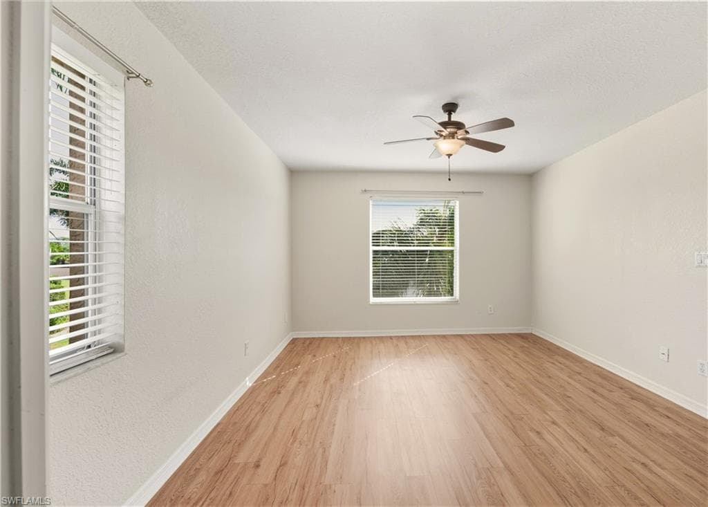 9650 Victoria LN # B208, NAPLES FL 34109-15