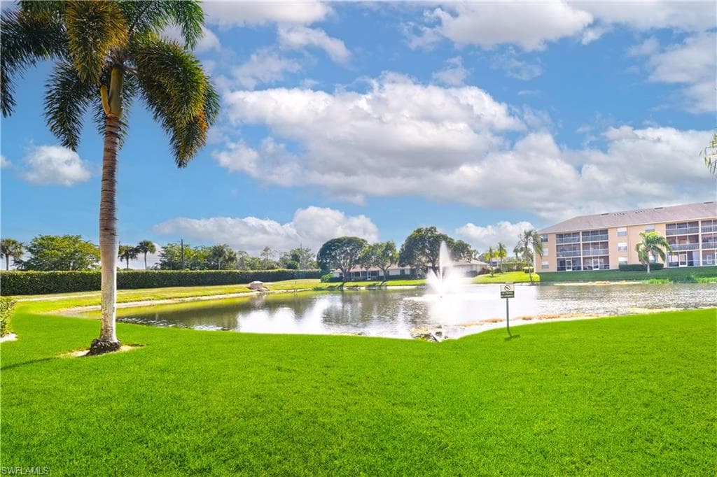 9650 Victoria LN # B208, NAPLES FL 34109-27