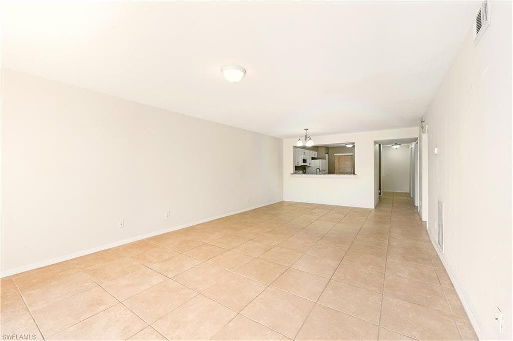 9650 Victoria LN # B208, NAPLES FL 34109-8