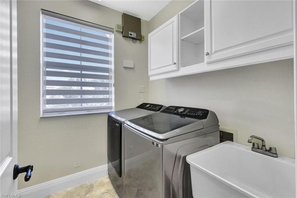 1345 Mariposa CIR # 5204, NAPLES FL 34105-26