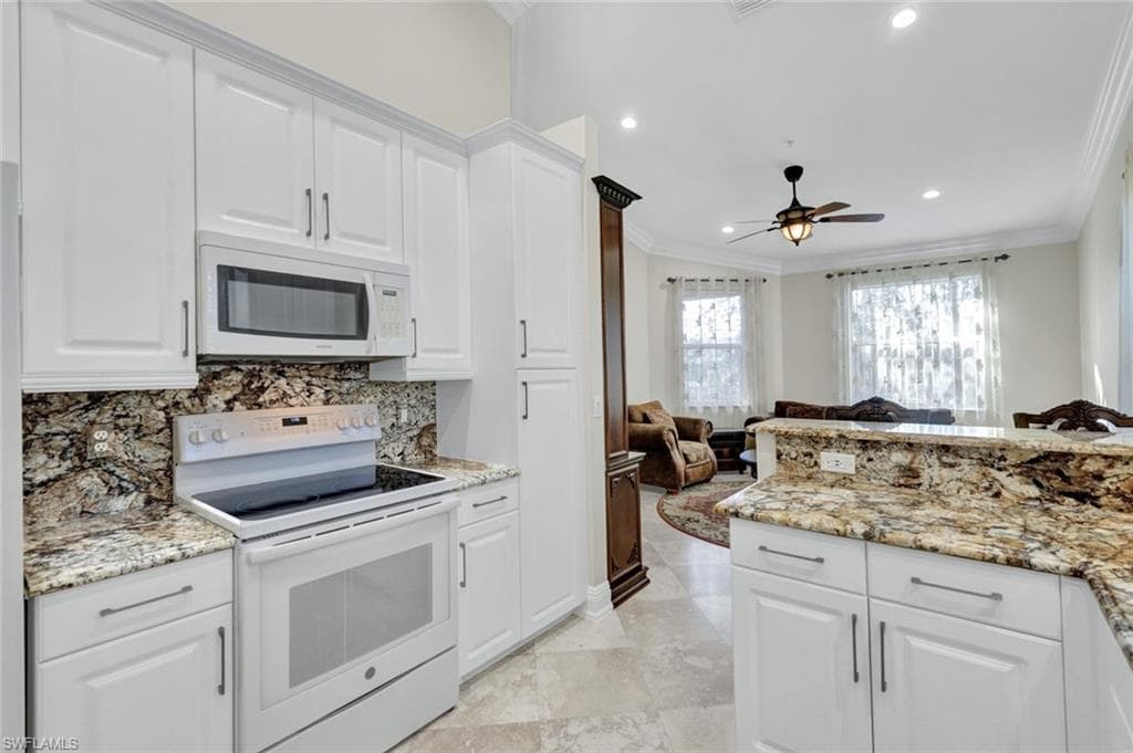 1345 Mariposa CIR # 5204, NAPLES FL 34105-18