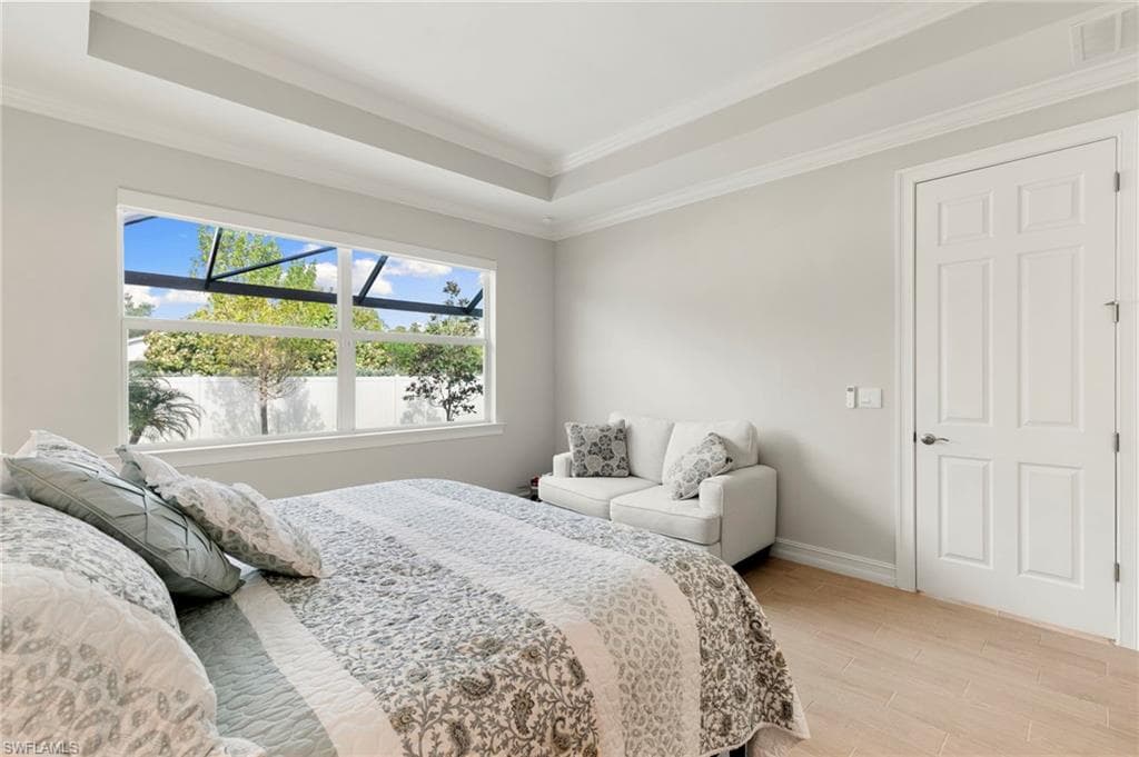 387 Grace Bay LN, NAPLES FL 34114-11