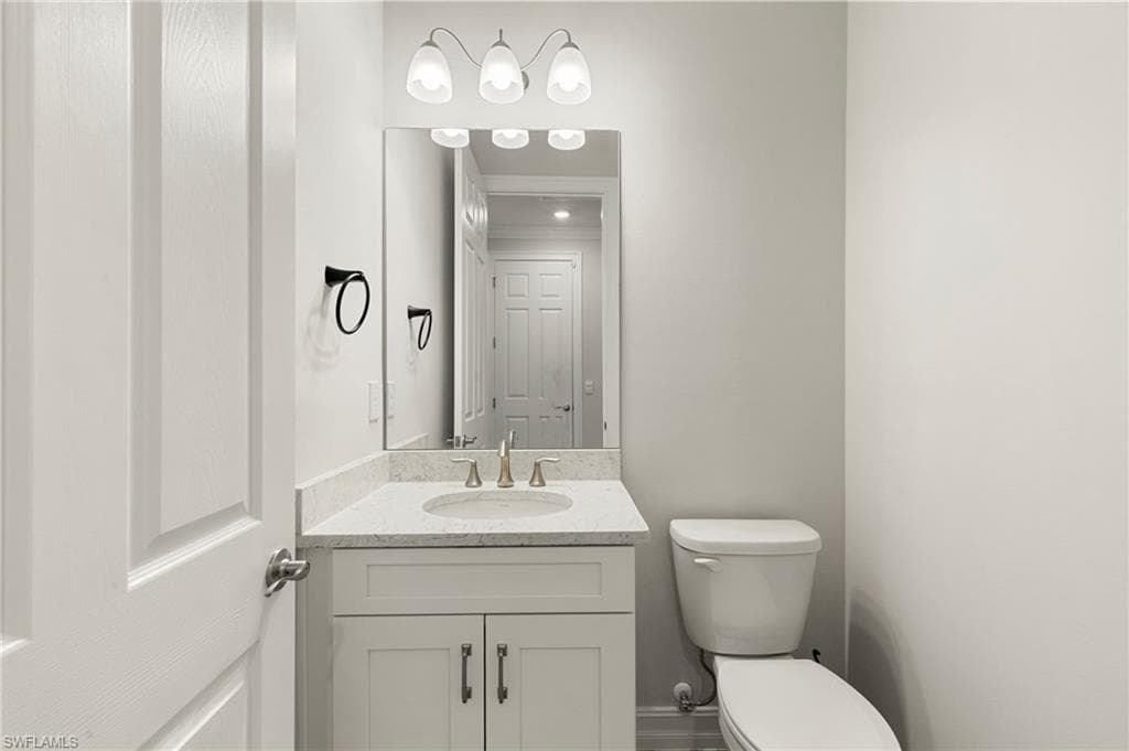 387 Grace Bay LN, NAPLES FL 34114-19