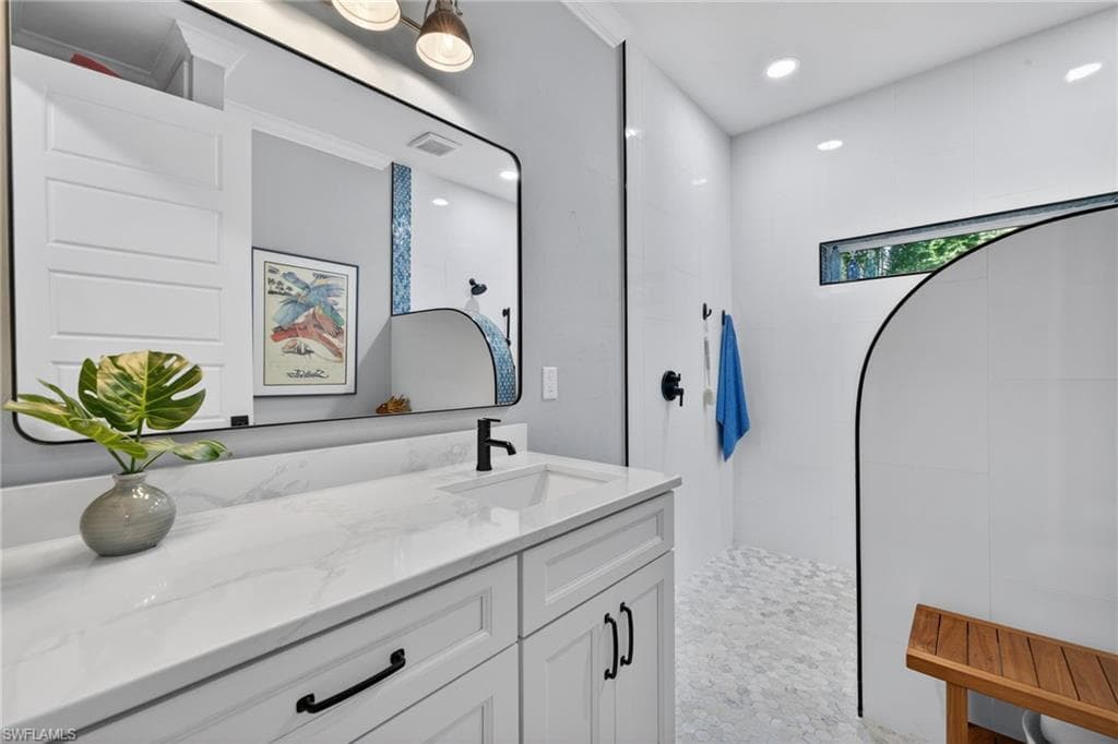 12351 Coconut Creek CT, FORT MYERS FL 33908-24