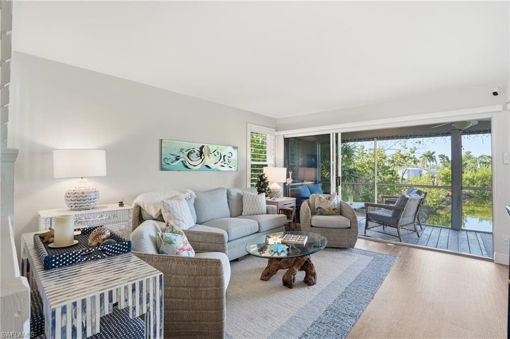 1039 Beach RD # 101, SANIBEL FL 33957-2