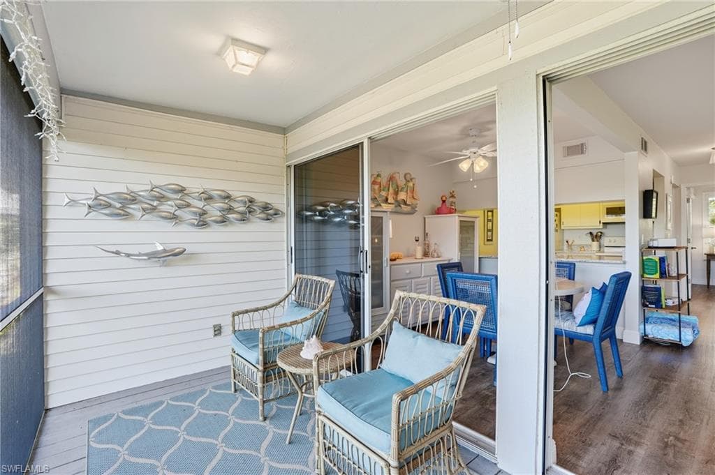 1039 Beach RD # 101, SANIBEL FL 33957-32