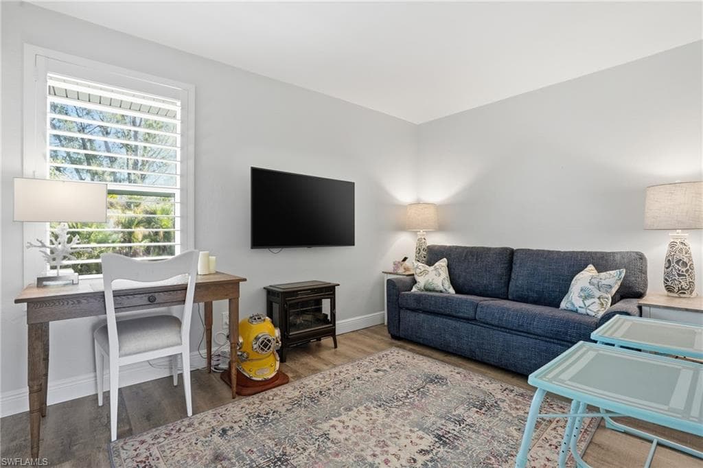 1039 Beach RD # 101, SANIBEL FL 33957-17