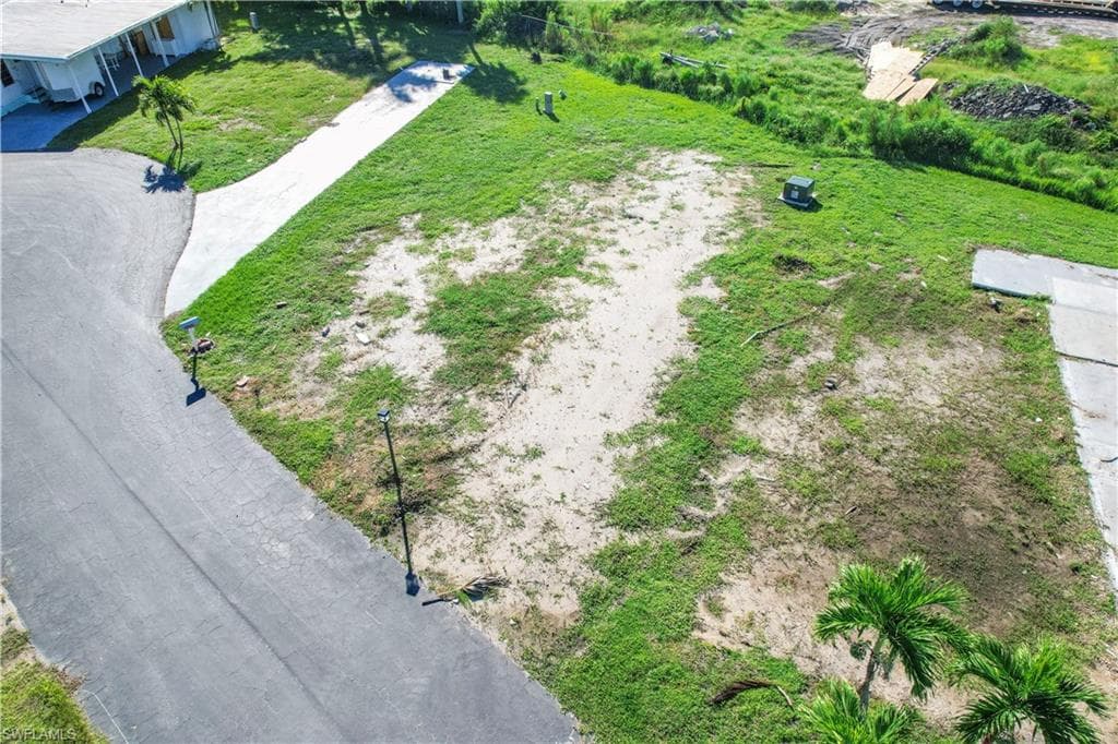 123 Ash LN, FORT MYERS FL 33908-1