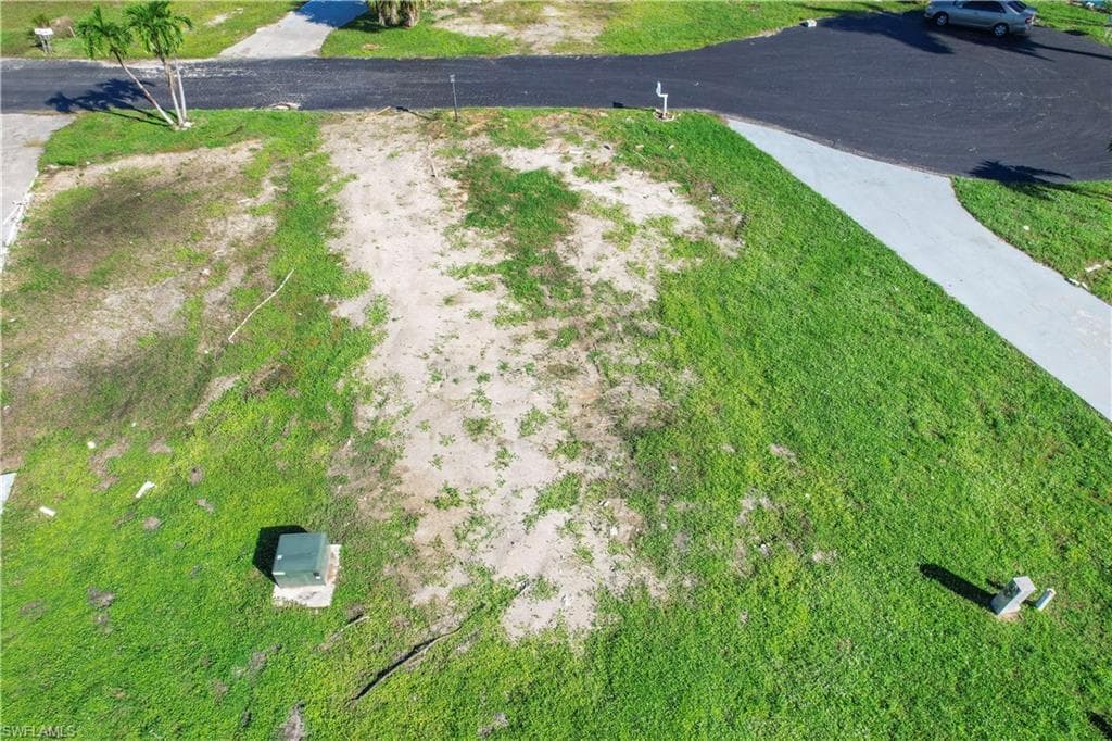 123 Ash LN, FORT MYERS FL 33908-4