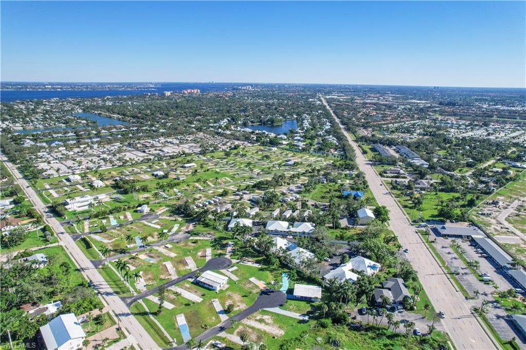 123 Ash LN, FORT MYERS FL 33908-14