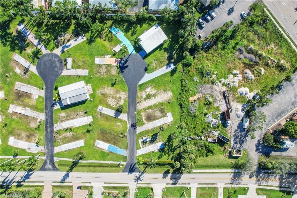 123 Ash LN, FORT MYERS FL 33908-10