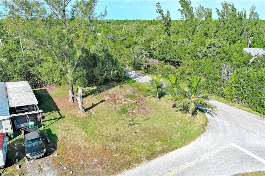 104 Egret LN, EVERGLADES CITY FL 34139-4