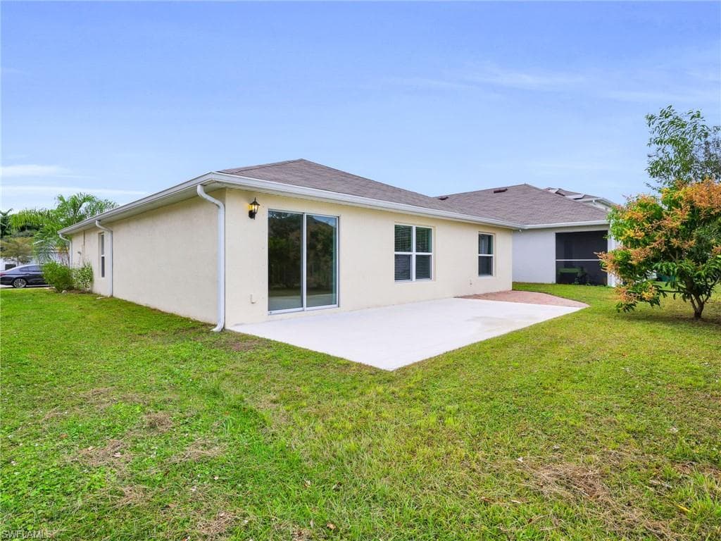 731 Hadley PL W, NAPLES FL 34104-27