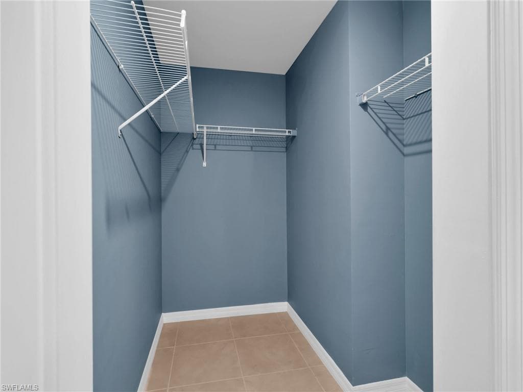 731 Hadley PL W, NAPLES FL 34104-23