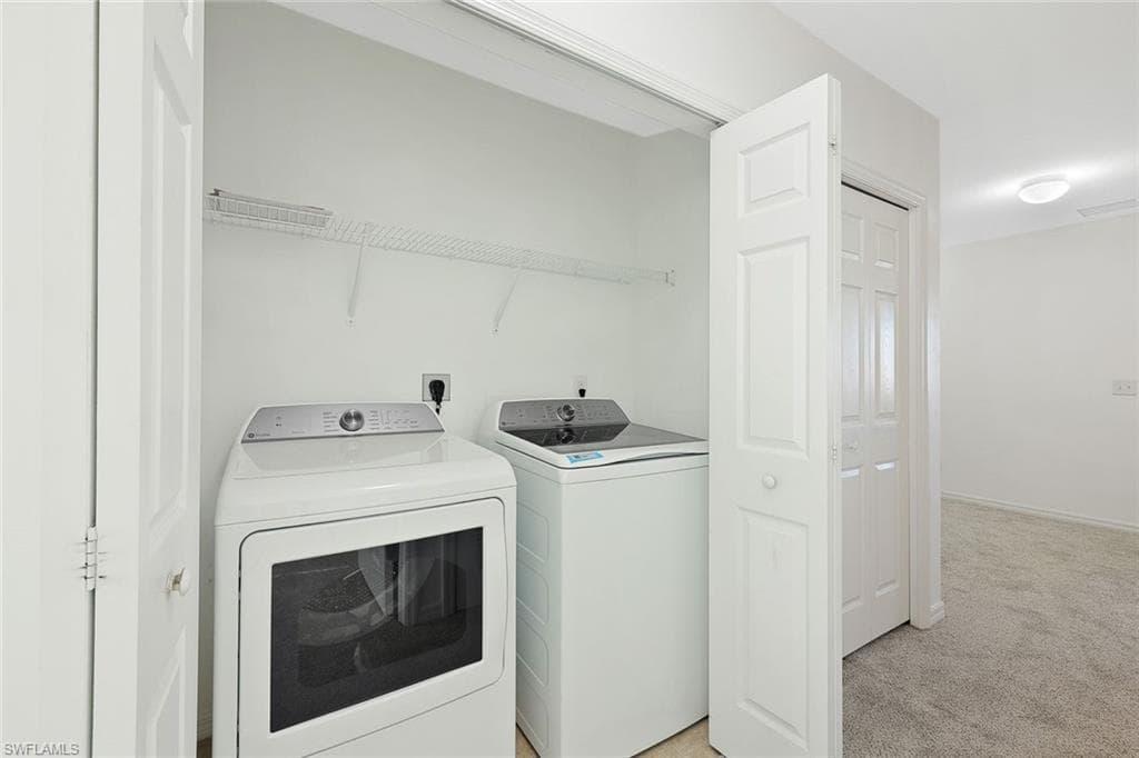 3827 Clearbrook LN, FORT MYERS FL 33966-23