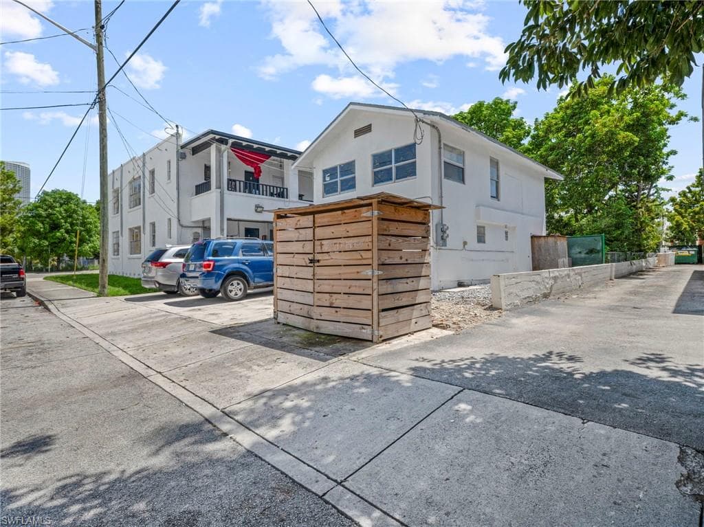 500 SW 8th AVE, MIAMI FL 33130-12