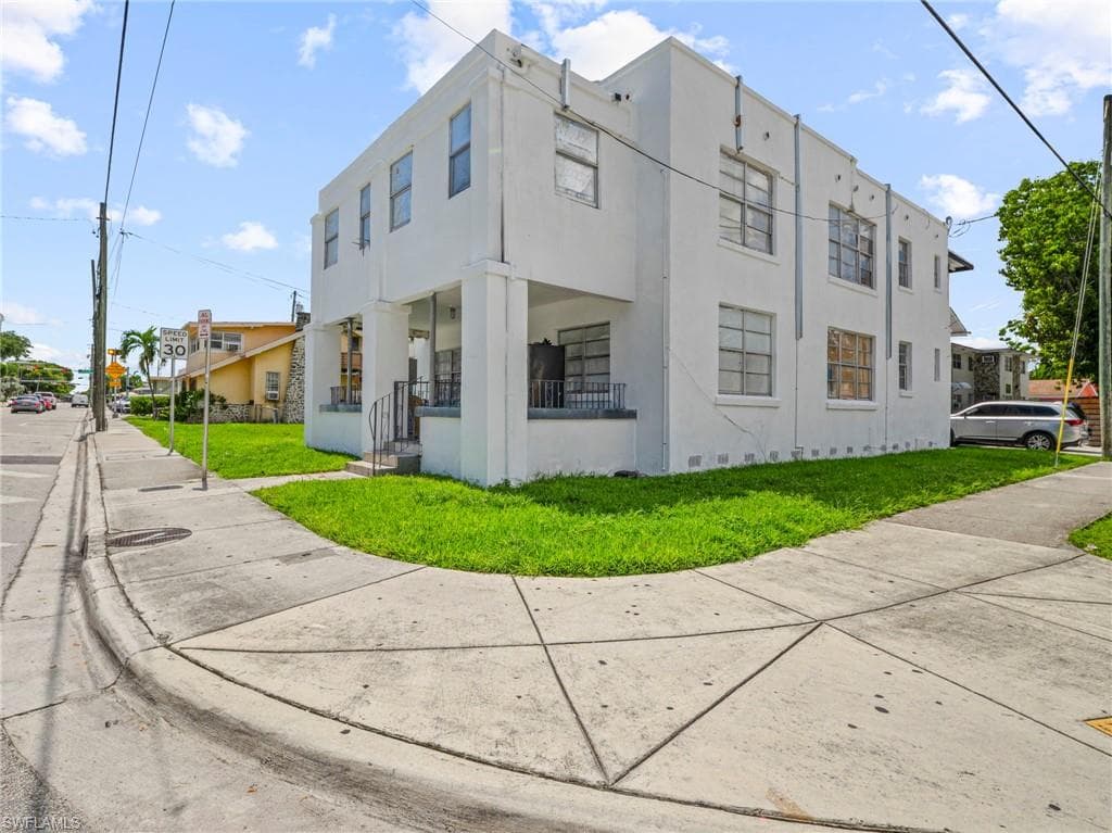 500 SW 8th AVE, MIAMI FL 33130-4