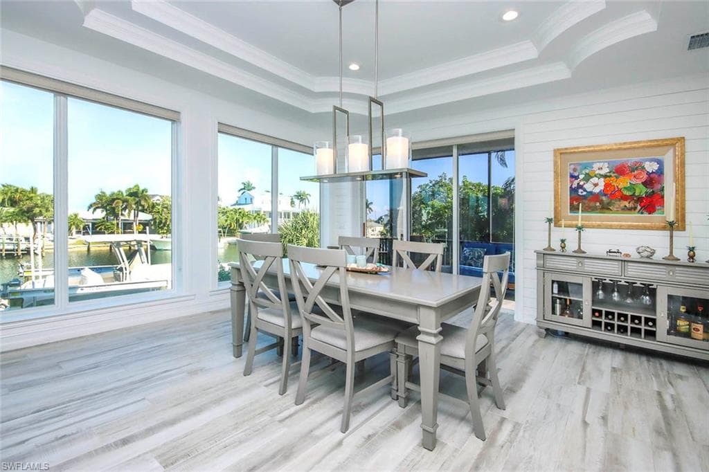 1520 Angel DR, SANIBEL FL 33957-5