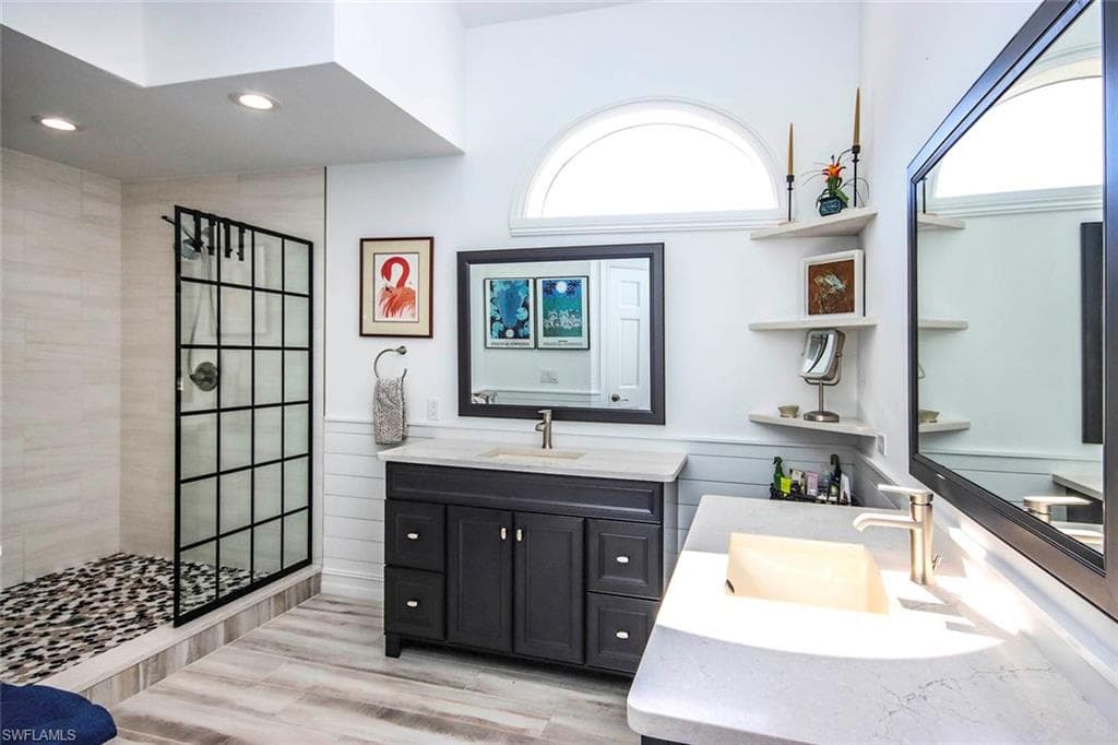 1520 Angel DR, SANIBEL FL 33957-13