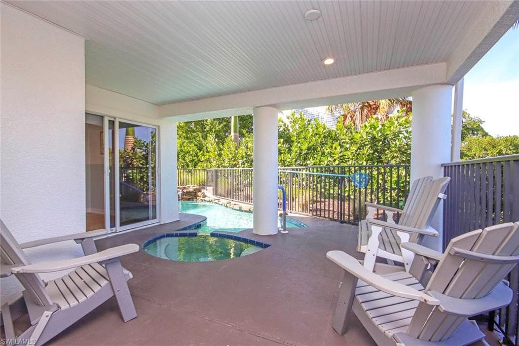 1520 Angel DR, SANIBEL FL 33957-36