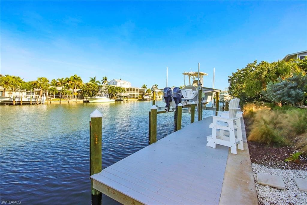 1520 Angel DR, SANIBEL FL 33957-34