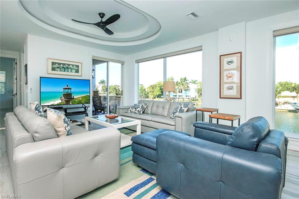 1520 Angel DR, SANIBEL FL 33957-3