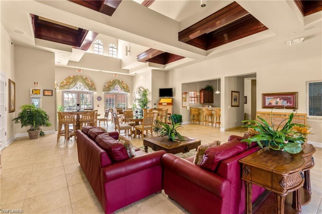 8895 Via Isola CT, FORT MYERS FL 33966-45