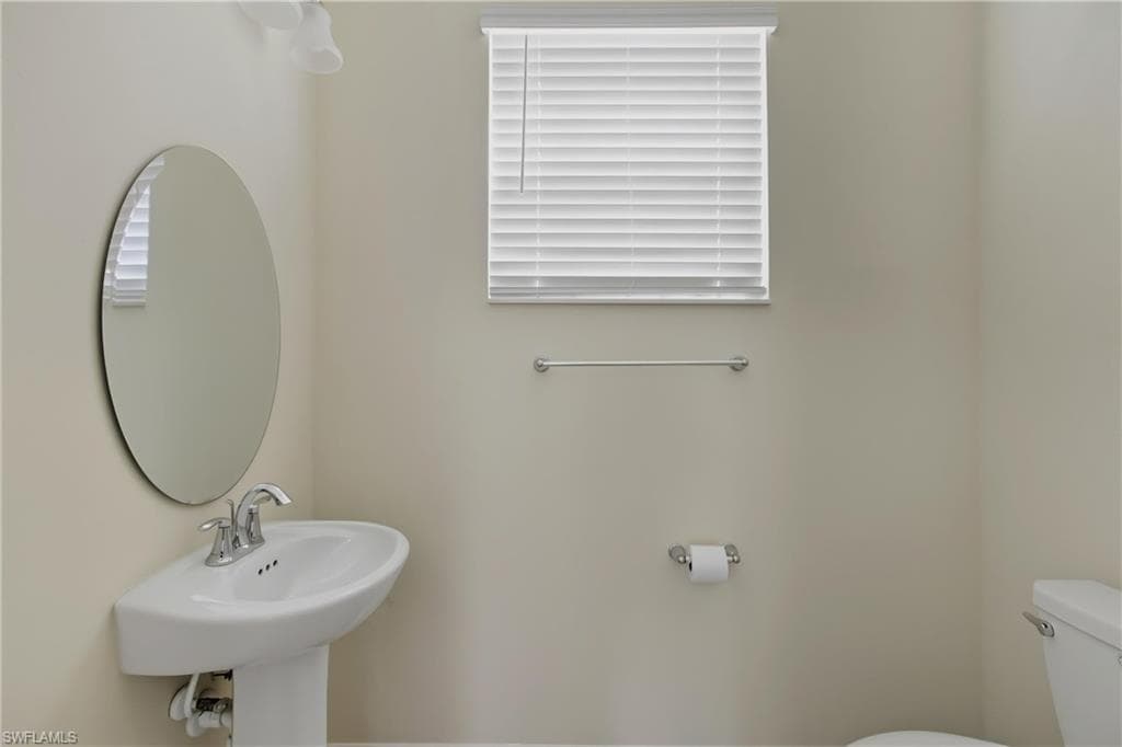 8895 Via Isola CT, FORT MYERS FL 33966-19