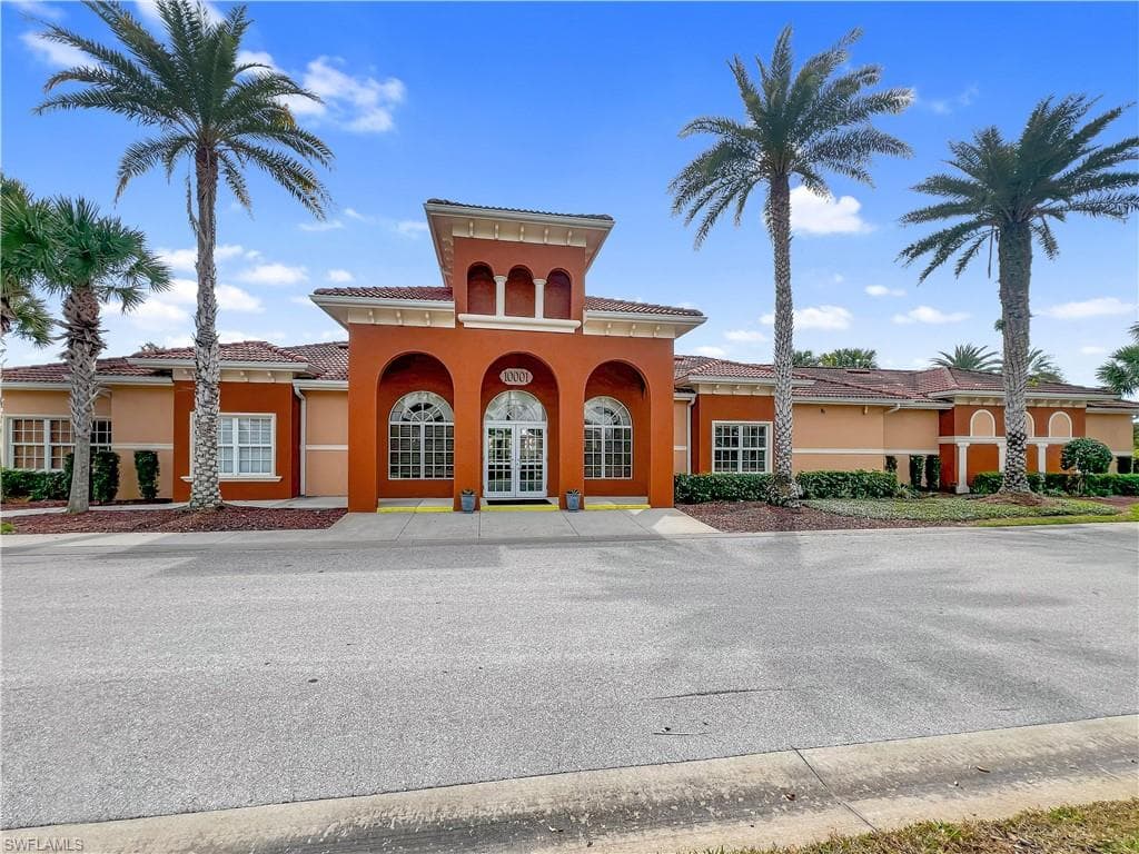 8895 Via Isola CT, FORT MYERS FL 33966-40