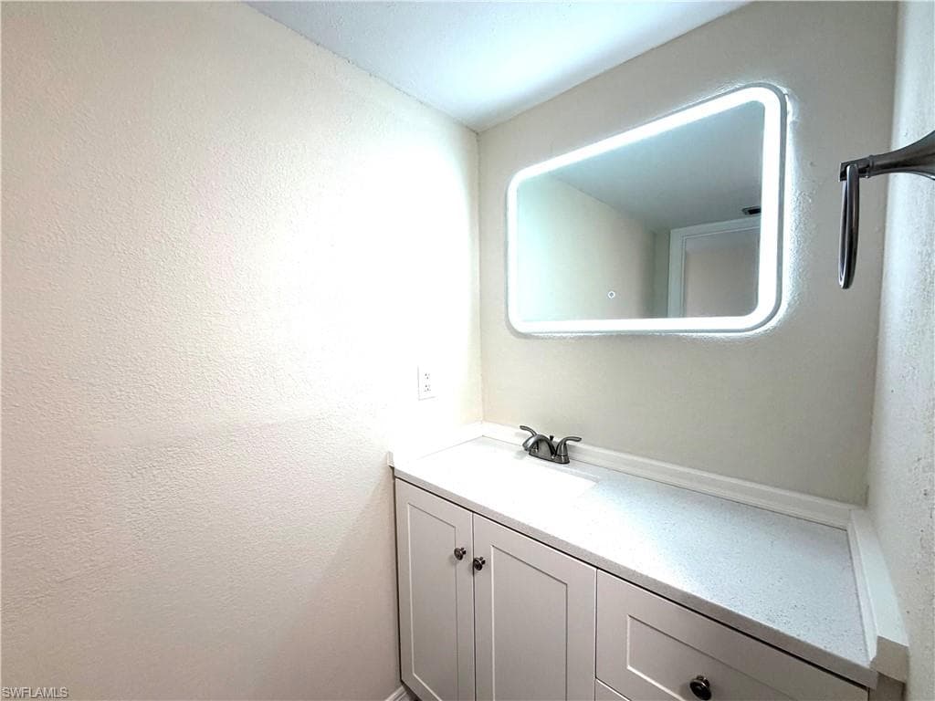 3704 Broadway # 204, FORT MYERS FL 33901-11