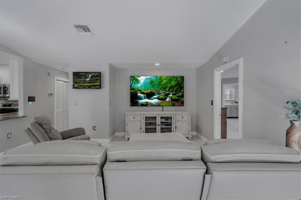 2132 Barbados AVE, FORT MYERS FL 33905-18