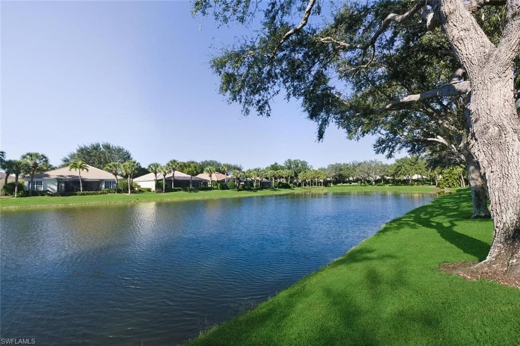 2396 Ravenna BLVD # 102, NAPLES FL 34109-29