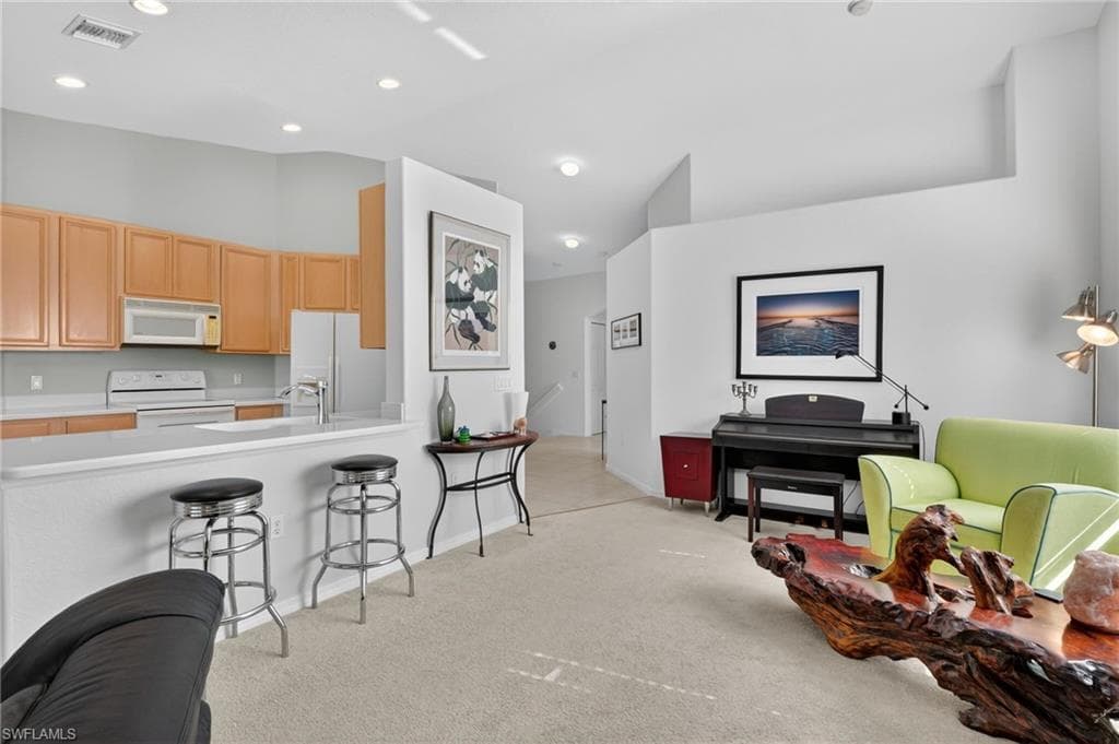 6837 Sterling Greens DR # 201, NAPLES FL 34104-16