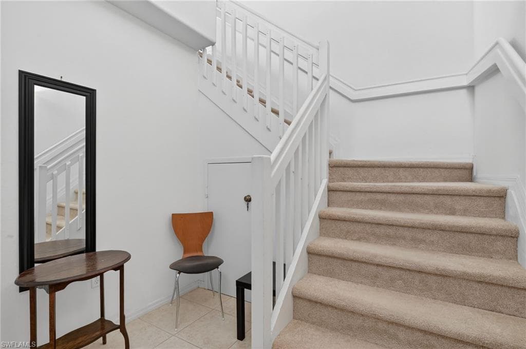 6837 Sterling Greens DR # 201, NAPLES FL 34104-6