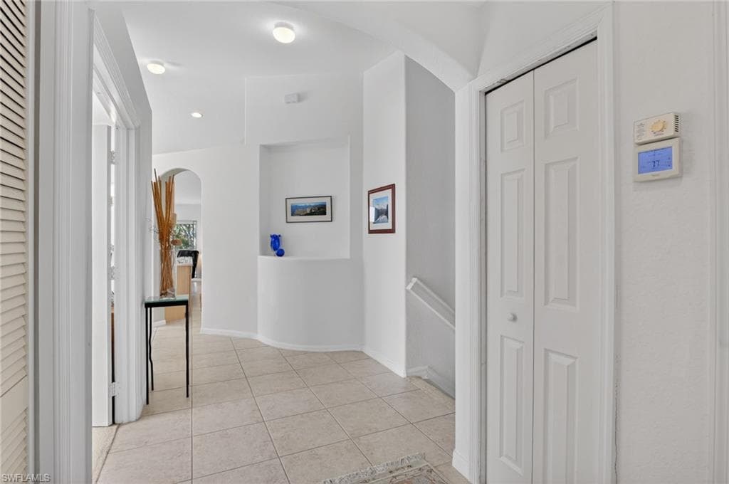 6837 Sterling Greens DR # 201, NAPLES FL 34104-8