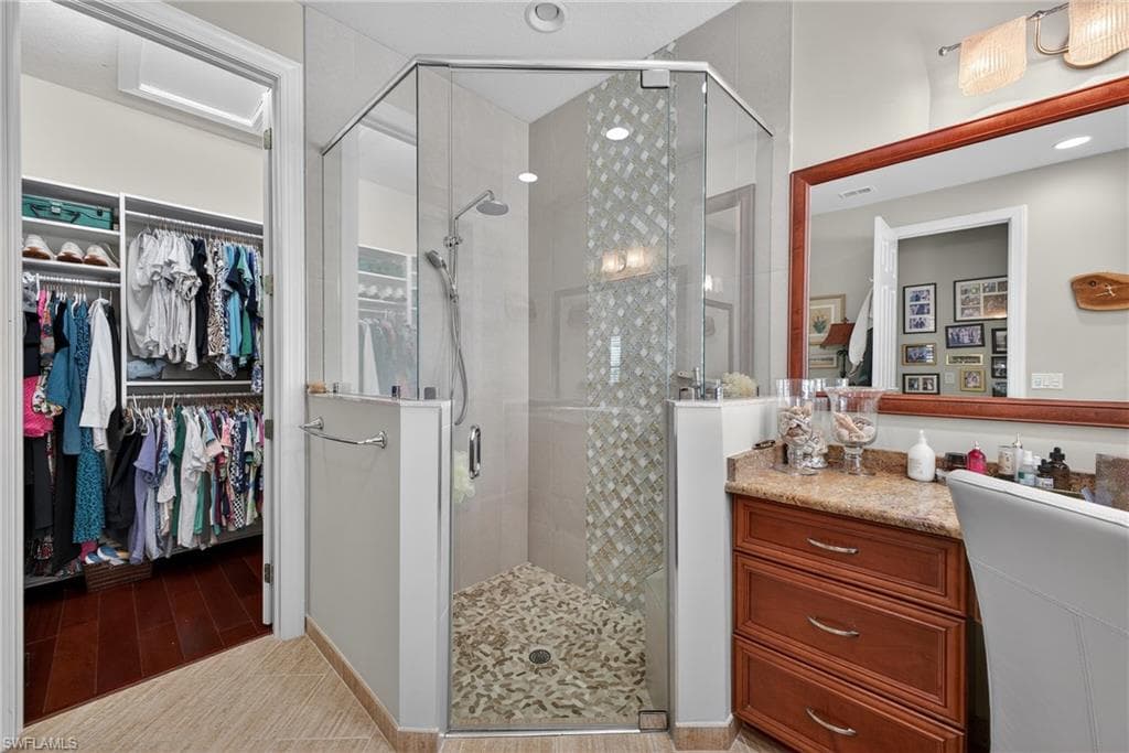 8839 Largo Mar DR, ESTERO FL 33967-17